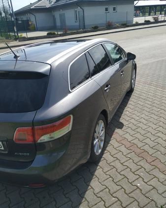 Toyota Avensis cena 26000 przebieg: 249681, rok produkcji 2009 z Kęty małe 631